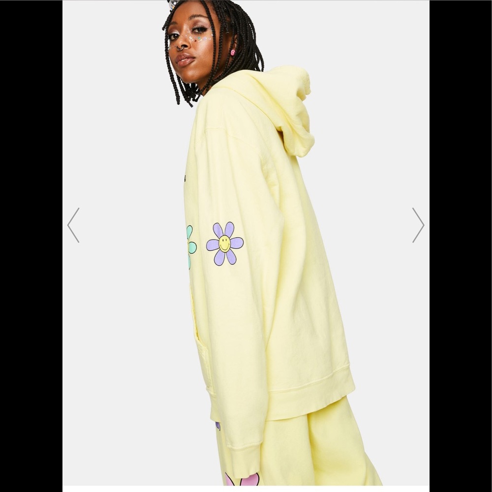 By Samii Ryan Lil Thang Pigment Dyed Hoodie - Picture 3 of 11